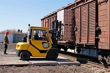 Стоимость вагонных перевозок грузов в Уссурийске